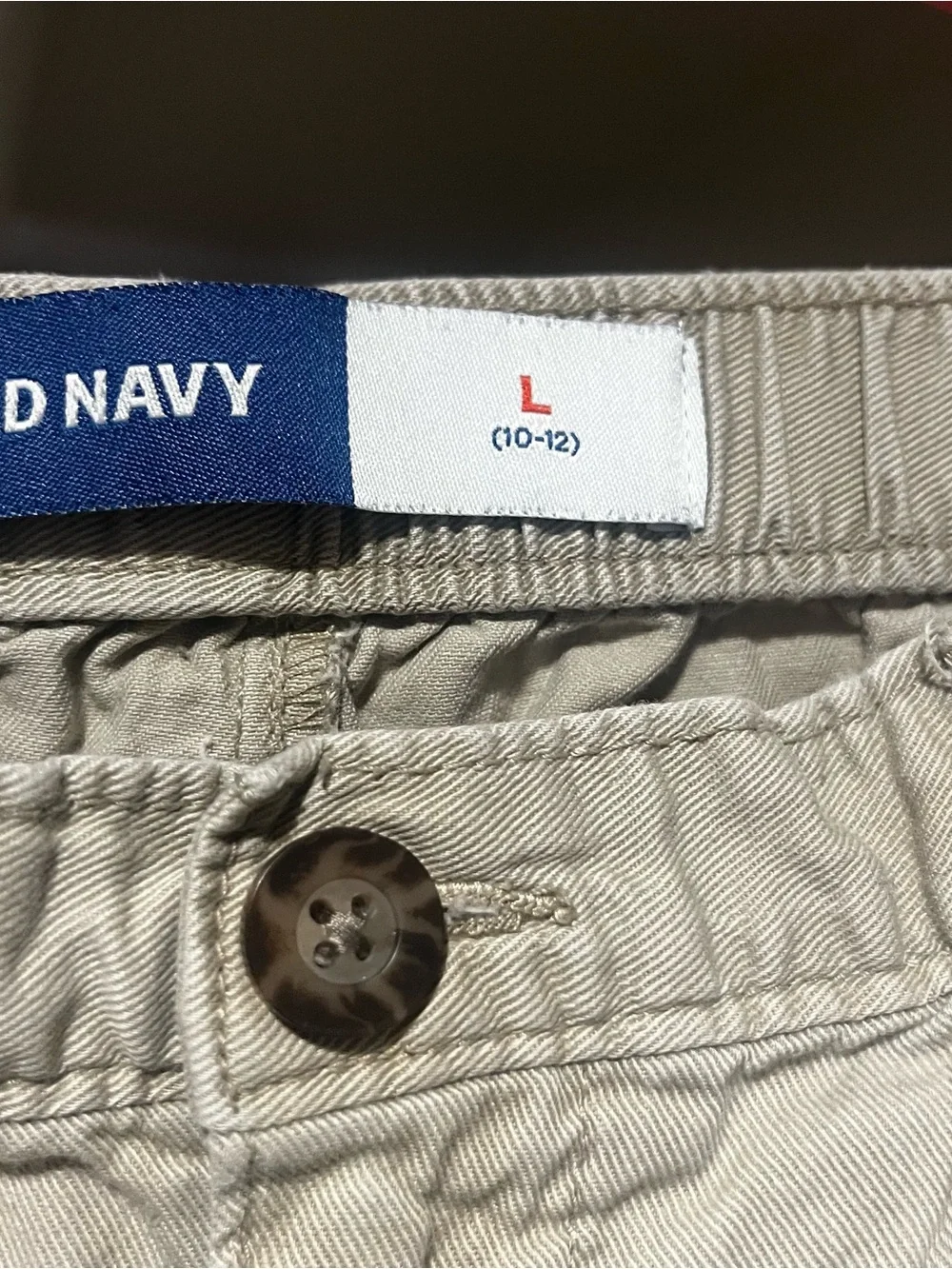 Old Navy Beige Cargo Pants with Multiple Pockets